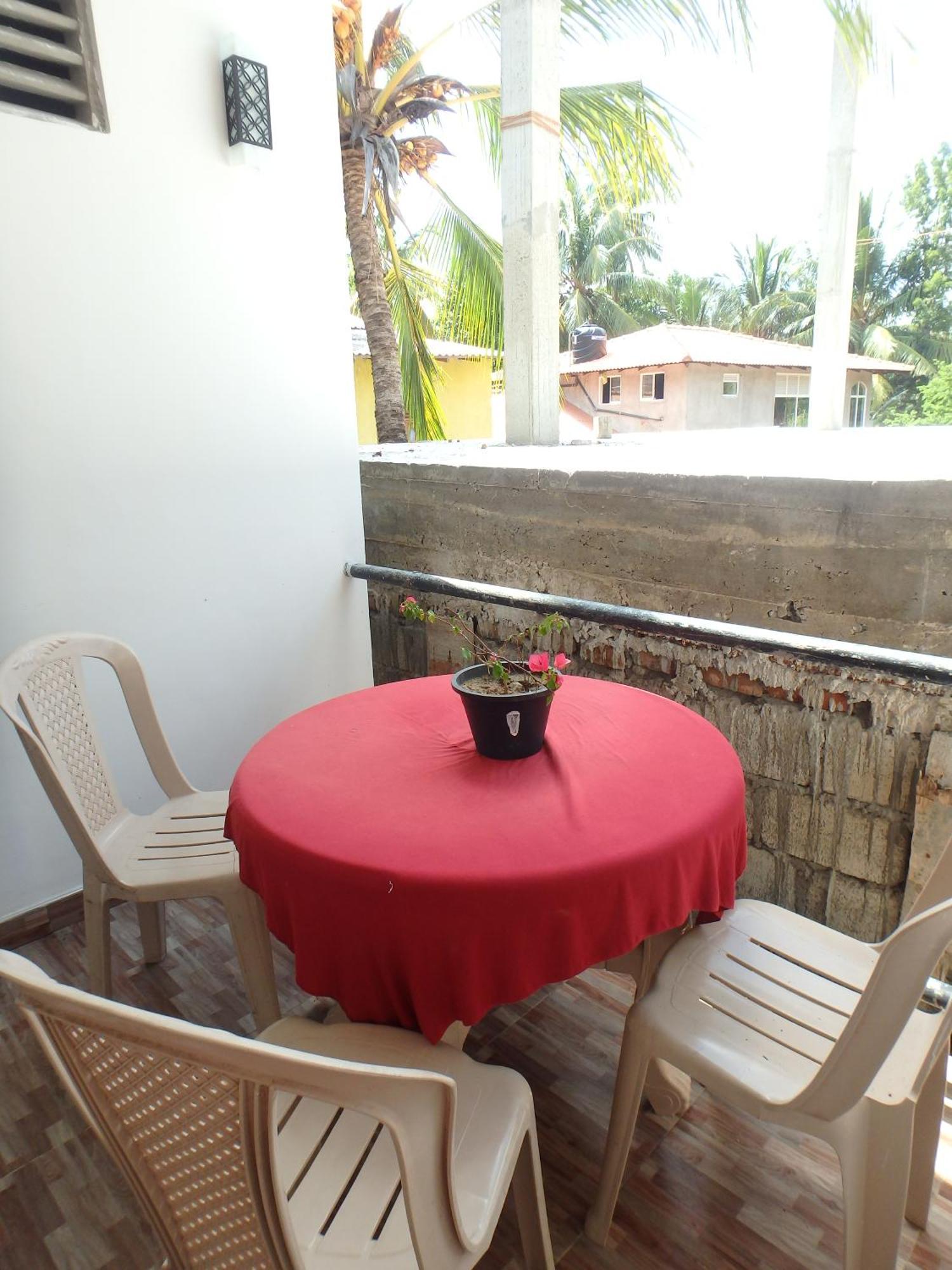 K Holiday Tissamaharama Phòng bức ảnh